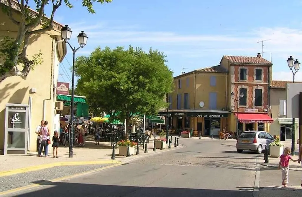 Le Mas De L'Amandier Saint-Saturnin-lès-Avignon Frankreich