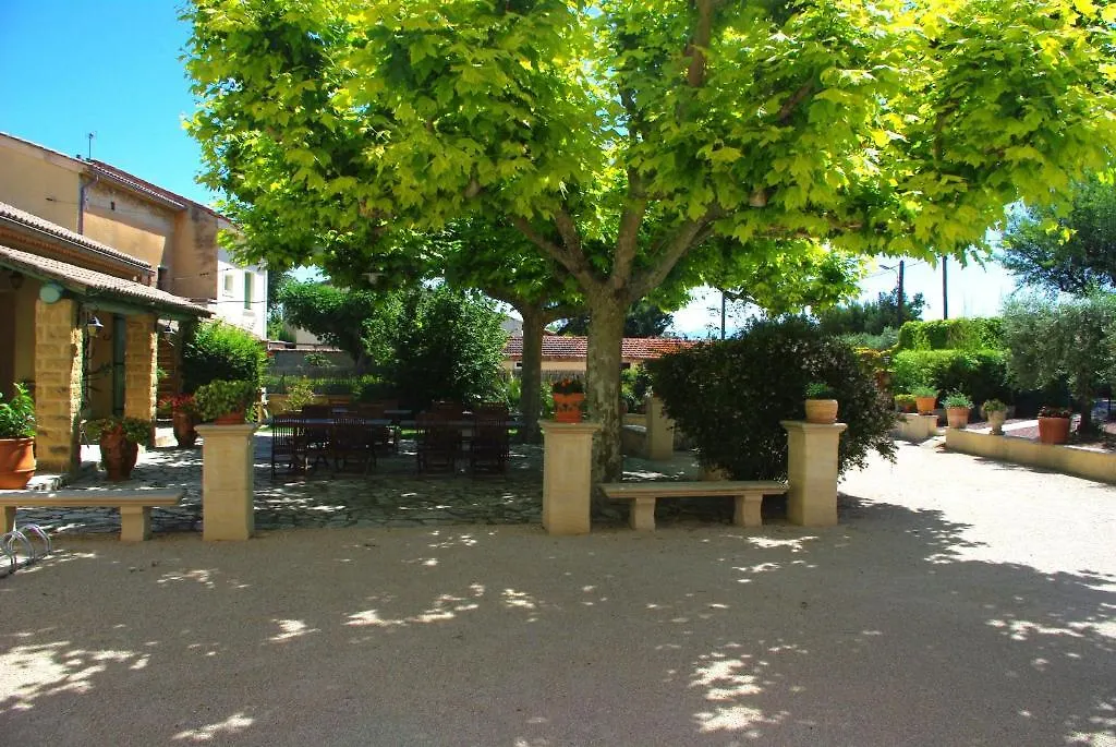 Le Mas De L'Amandier Saint-Saturnin-lès-Avignon
